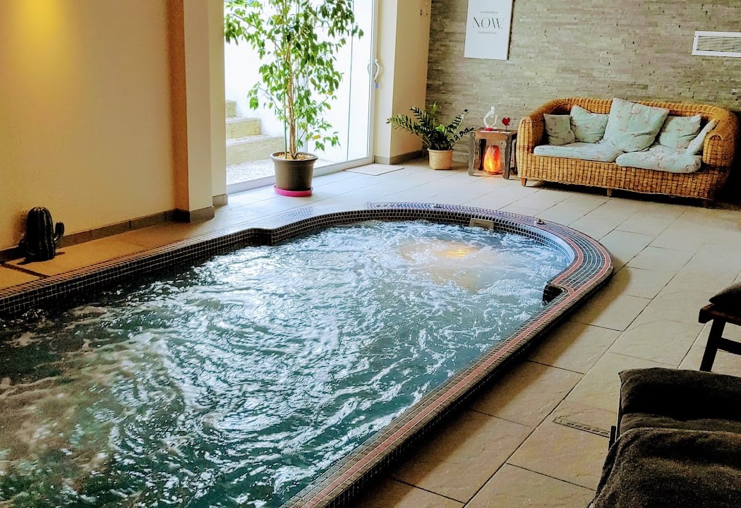 Bed & Breakfast Crosne Plazza & Spa 1